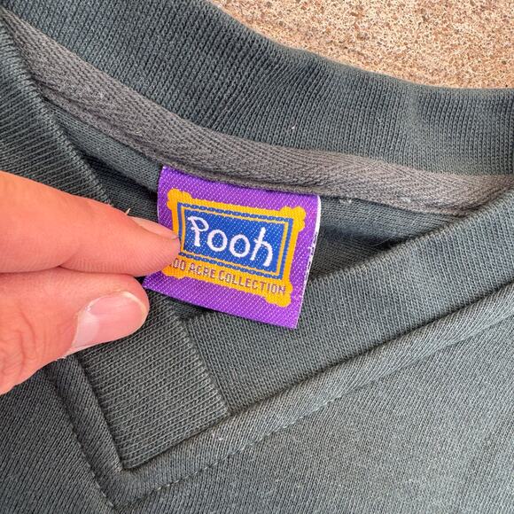 Vintage 90s Winnie The Pooh 100 Acre Disney Sweatshirt L? Large? Green V Neck - Picture 6 of 6